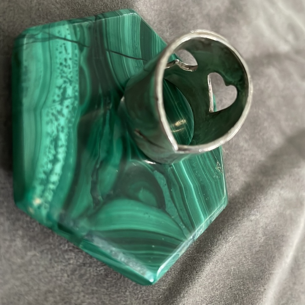 Silver heart ring - Picture 3 of 6